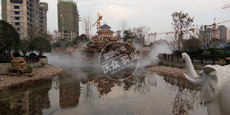 商丘某小區(qū)的人造霧系統(tǒng) 商丘某小區(qū)的人造霧系統(tǒng)